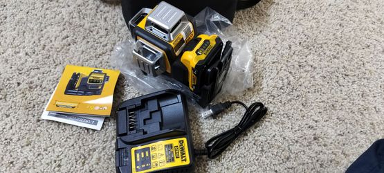 Laser level,  battery and charger/ see discription 👍
