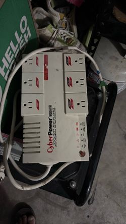Cyber power 900avr