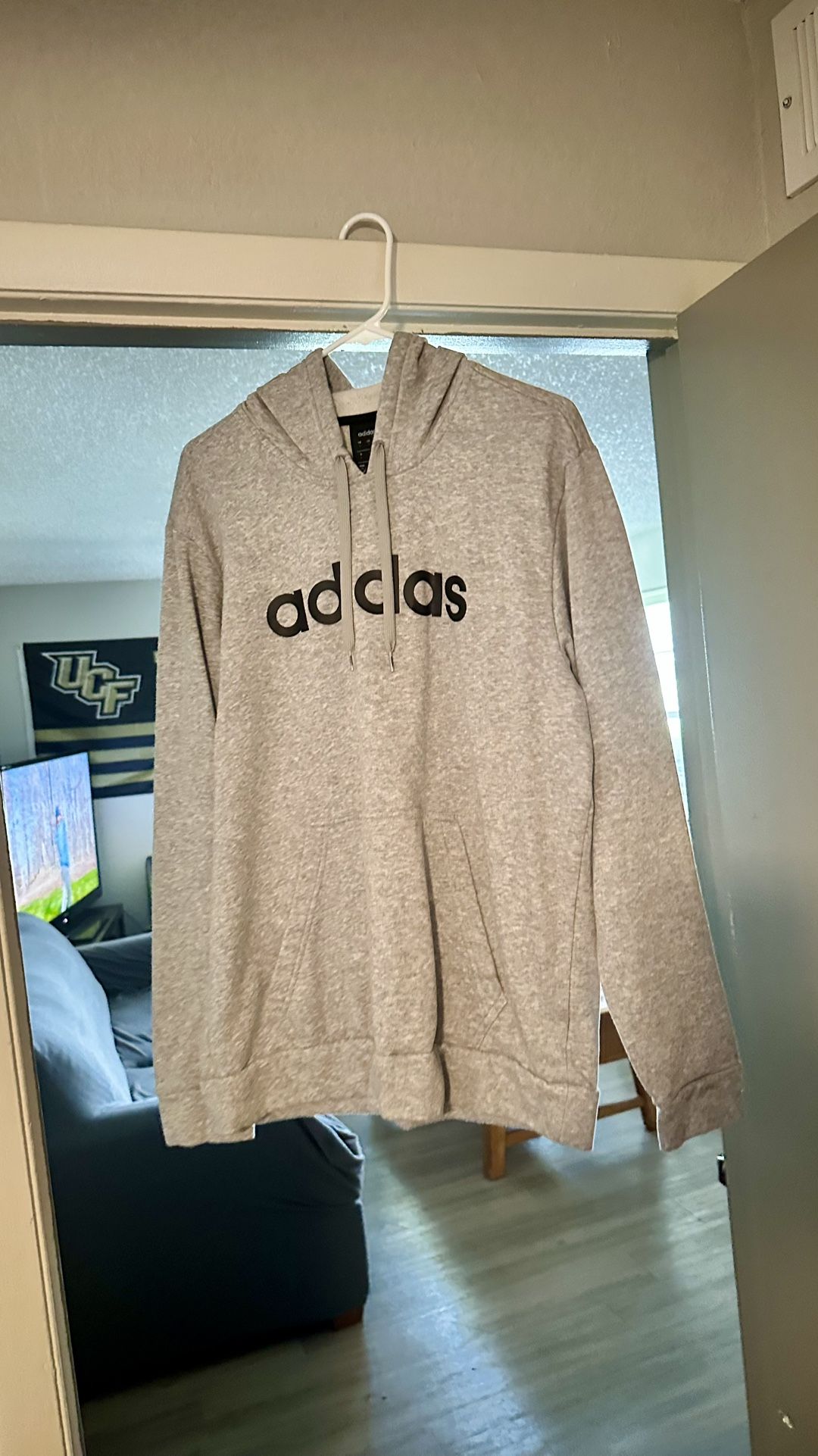 Men’s Large Adidas Gray Hoodie – Classic & Comfortable