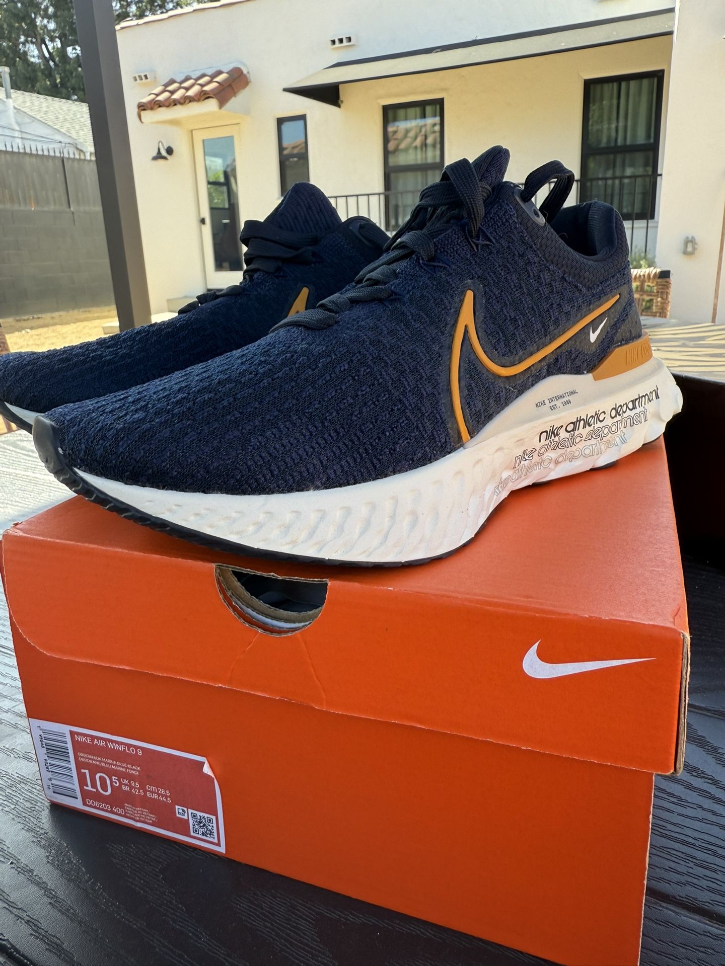 Nike Air Window 9 - Size 10.5