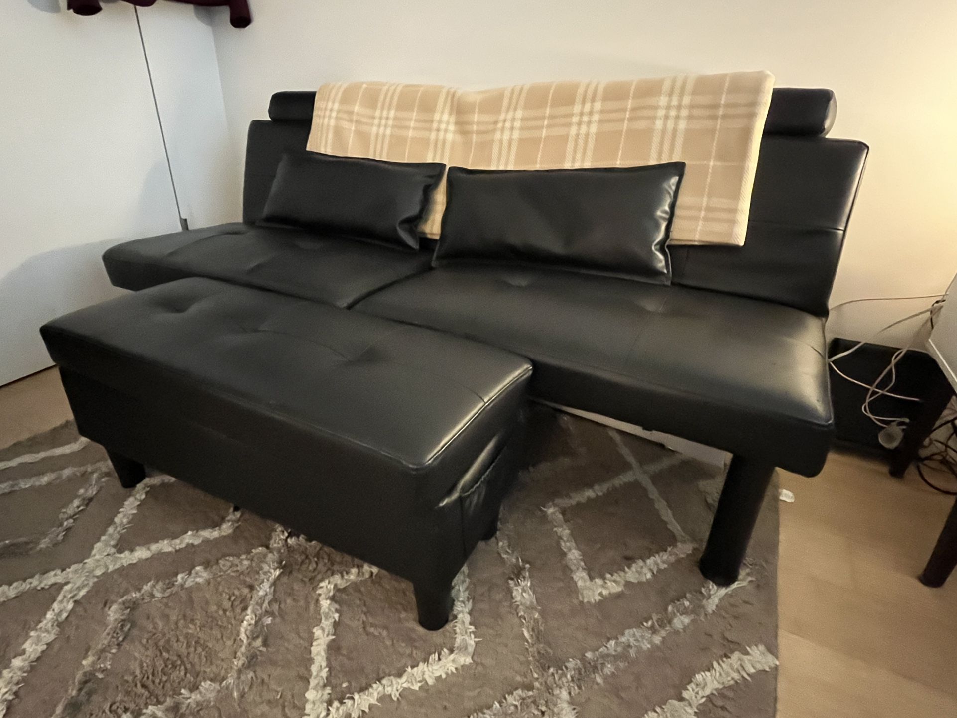 Black Leather Couch/futon