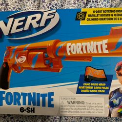 NERF Fortnite 6-SH Dart Blaster - Camo Pulse Wrap, Hammer Action Priming, 6-Dart Rotating Drum, includes 6 Official Elite Darts