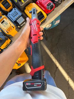 Milwaukee M12 3/8 ratchet