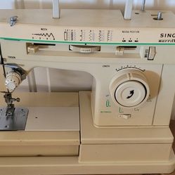Singer Sewing Machine