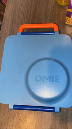 Omie lunch box