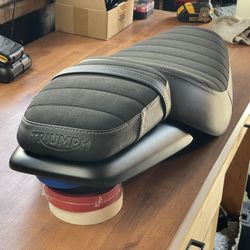 Seat for Triumph Scrambler 900 Black