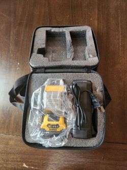 DEWALT 12 Laser Level 360 Self Leveling Green, 3 way DW089LG