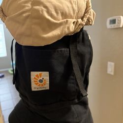 Ergobaby Carrier