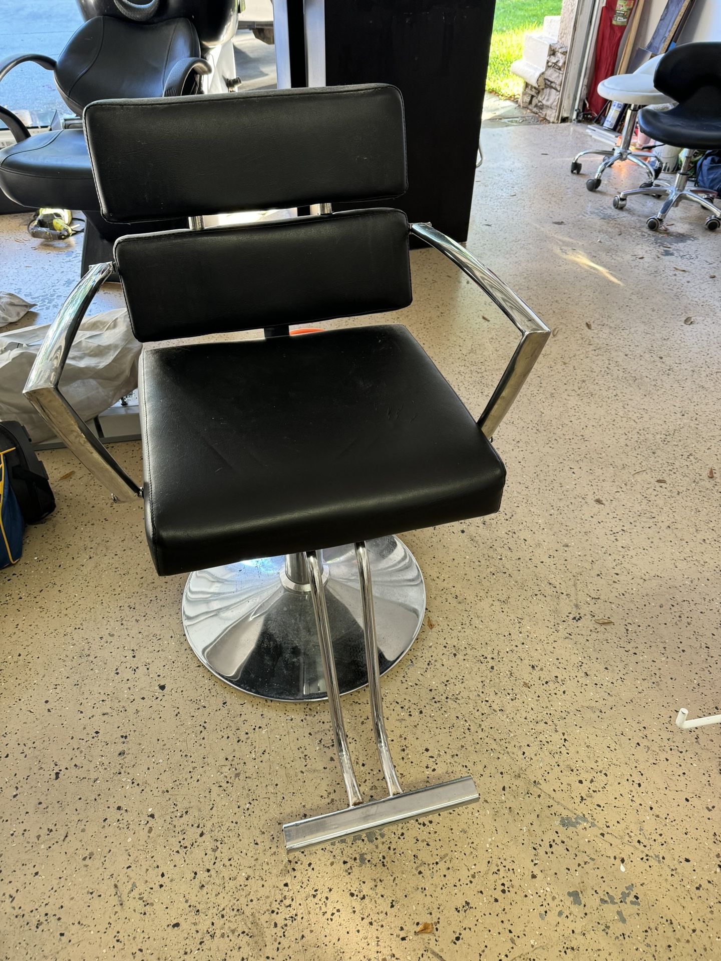 Black Stylist Salon Chair