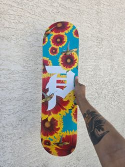 Primitive skateboard size 8.5