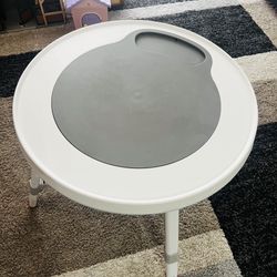 Toddlers Table And Adjustable Table 