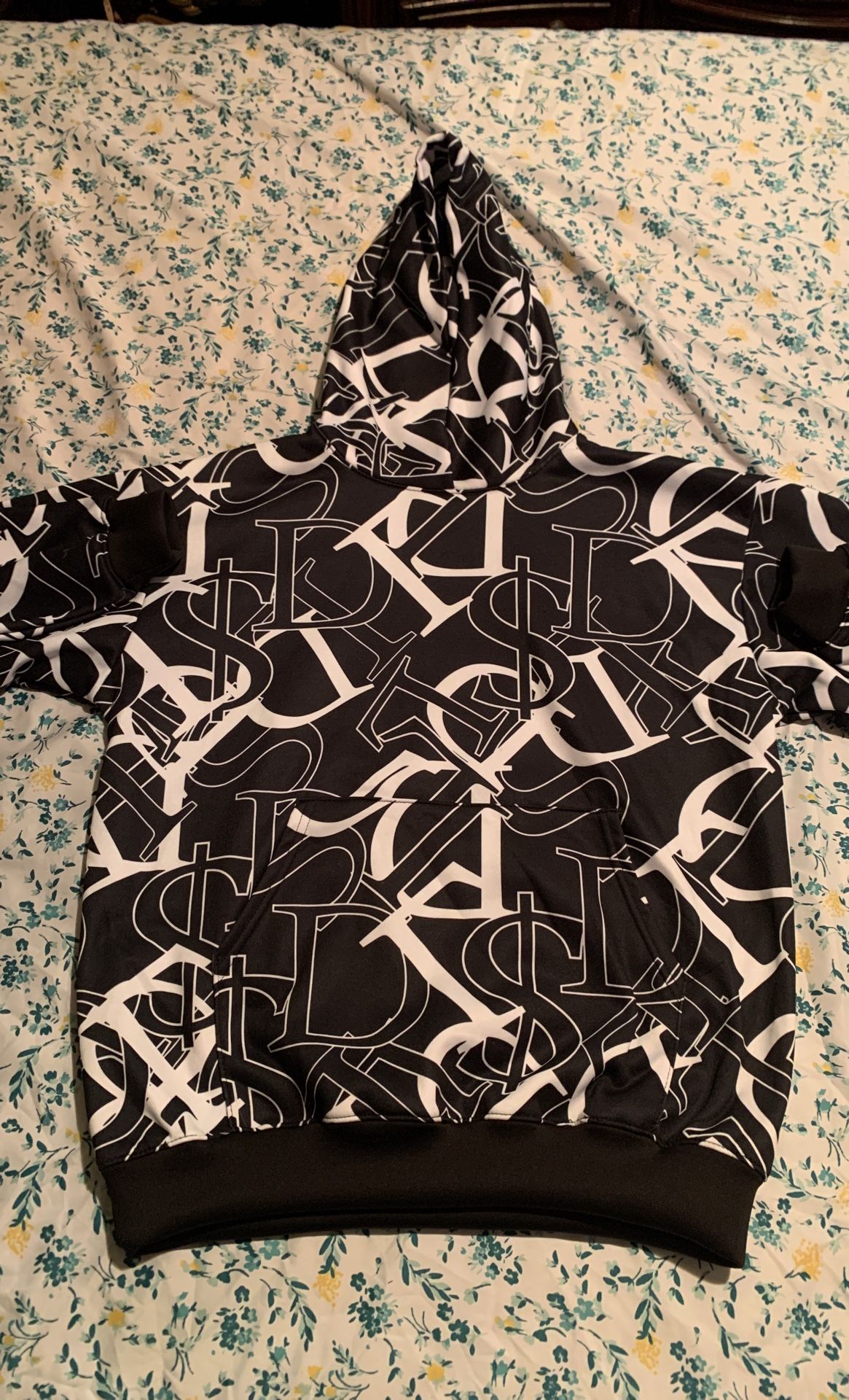 SDL HOODIE size medium (black&white) front and back