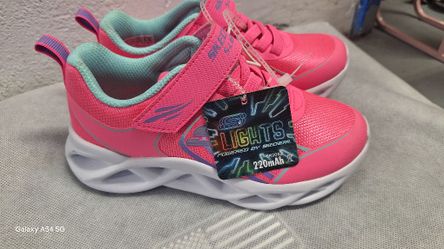 SKETCHERS
