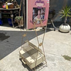 Vintage Gold Wire Record Holder