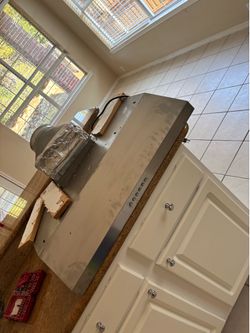 Cabinet Range Hood with Charcoal Filter