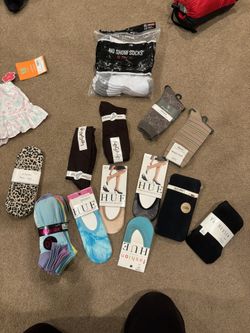 New Women’s Sock Lot