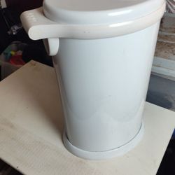 Ubbi  Diaper Pail