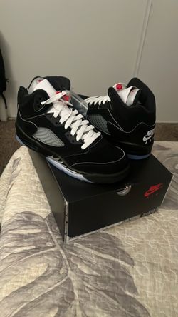 Jordan 5’s Metallic Reimagined