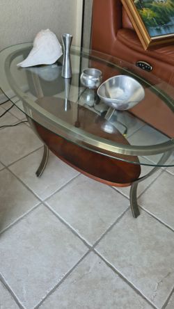Cocktail table