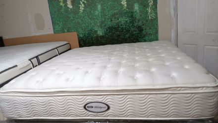 King Size Mattress (Colchón King Size)