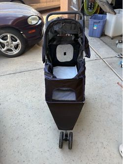 Dog stroller