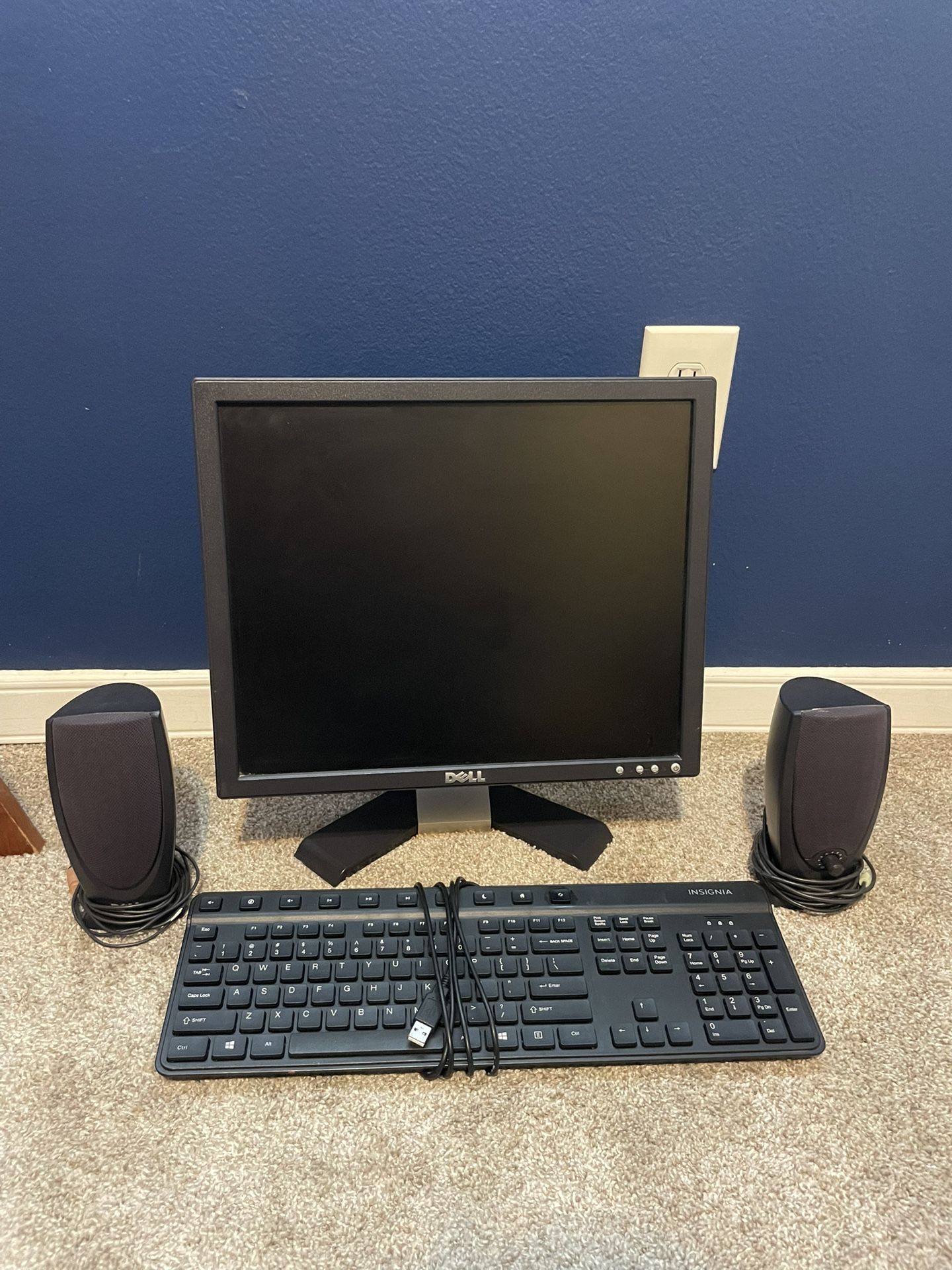 PC Monitor Speakers And Keyboard