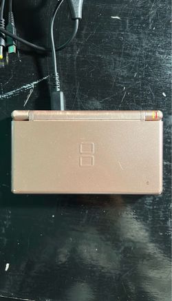 Nintendo DS Lite (Metallic Rose / Pink)