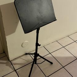 Music 🎶 Stand