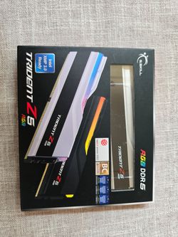 NEW G.Skill Trident Z RGB 64GB DDR5DRAM 6400MHZ CL32