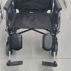 Extra Extra Wide Wheelchair 
