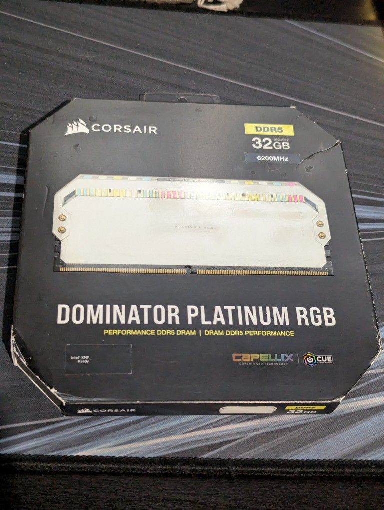 Corsair Dominator Platinum RGB, DDR5, (2X16GB), 6200MHz
