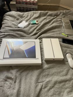 Brand New MacBook Pro And Brand New iPad 9th Generation 