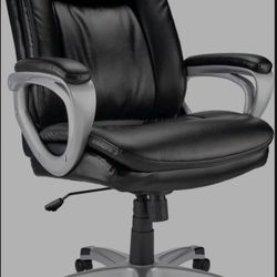 Realspace® Tresswell Bonded Leather High-Back Pffice Chair, Black/Silver

