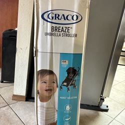 Graco Breaze Click Connect Umbrella Stroller, Pierce Collection