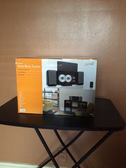 I live double CD radio and iPod compatible