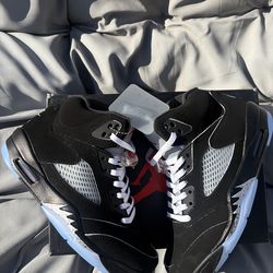 Jordan 5 Black Metallic Reimagined