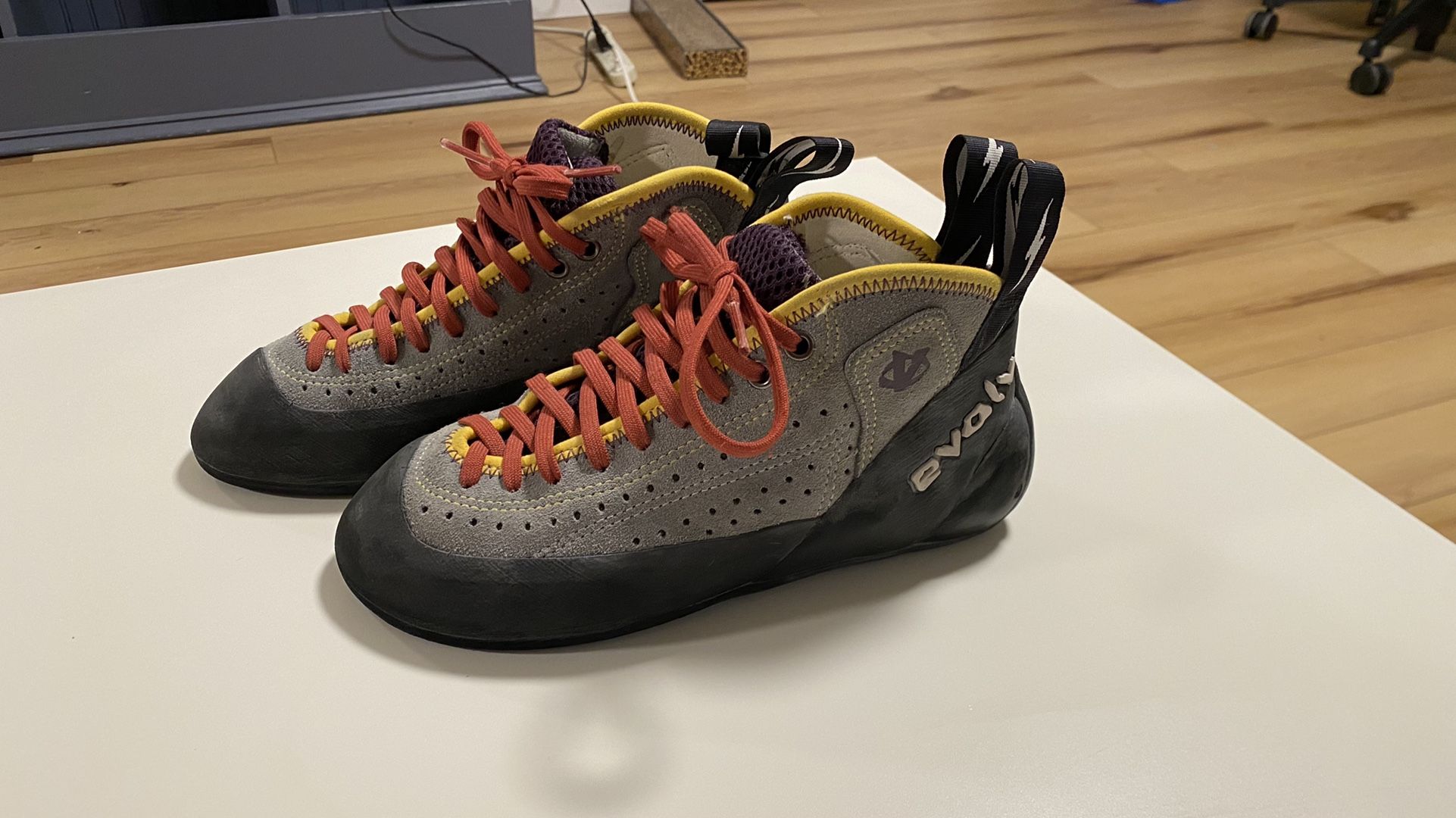 Women’s Evolv Astroman Climbing Shoe