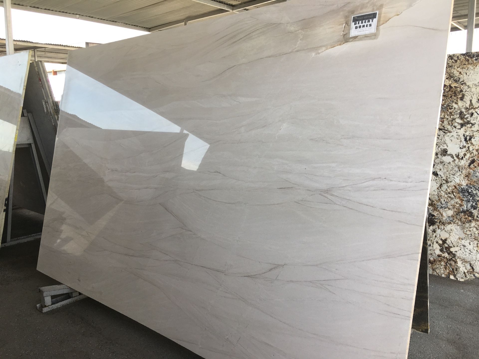 Desert Dune Quartzite Slab 120”x75”