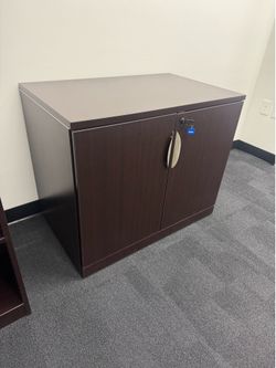 Office furniture Lot - Lateral Filing/Storage Cabinets/Shelves