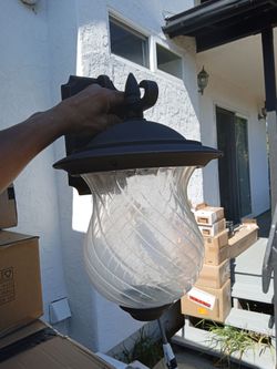 Led exterior light dusk to down