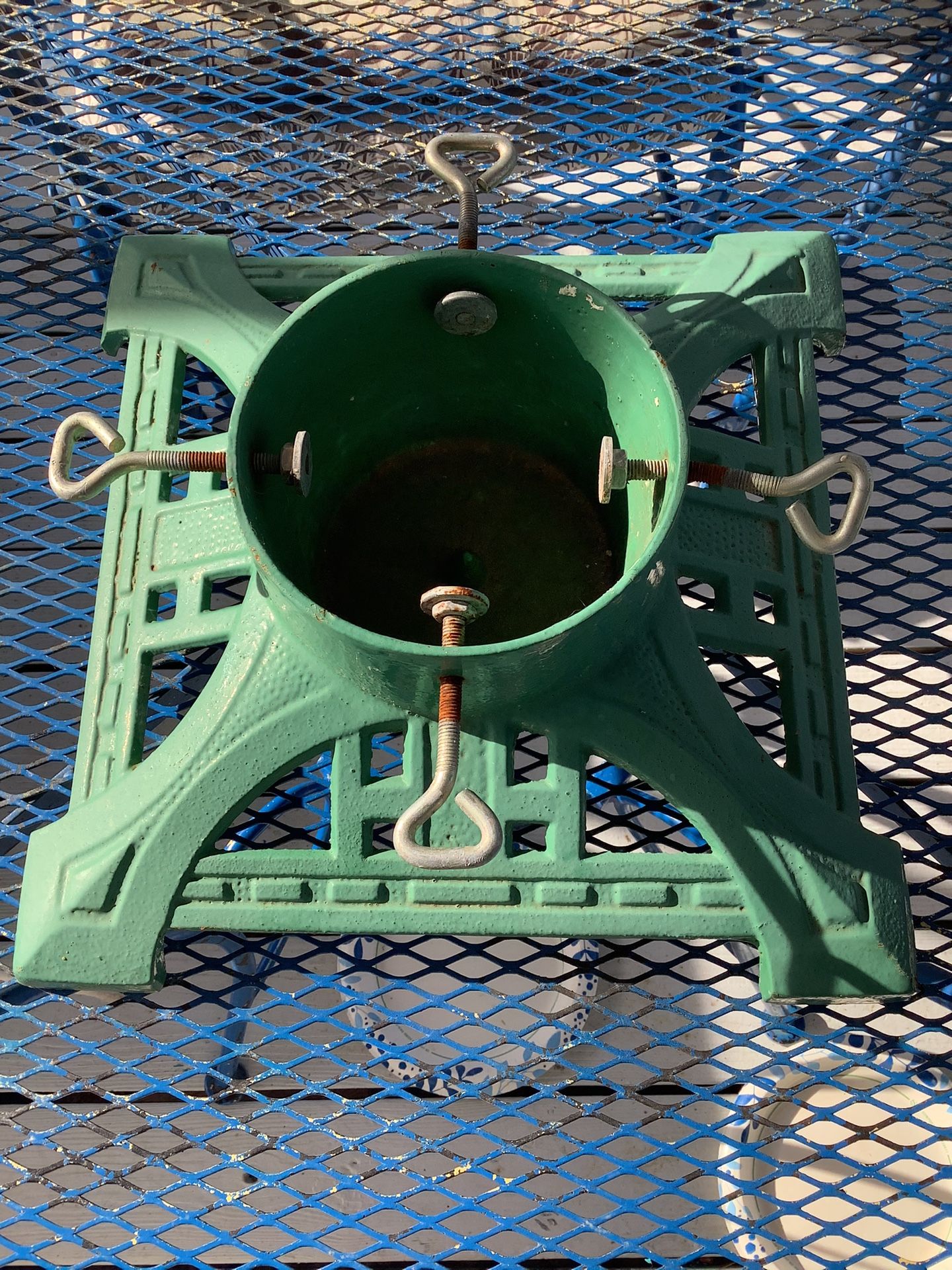 Vintage Ventray Cast Iron Christmas Tree Stand Great Price