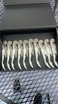 10 pieces wine opened