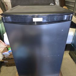 Danby Style Refrigerator 
