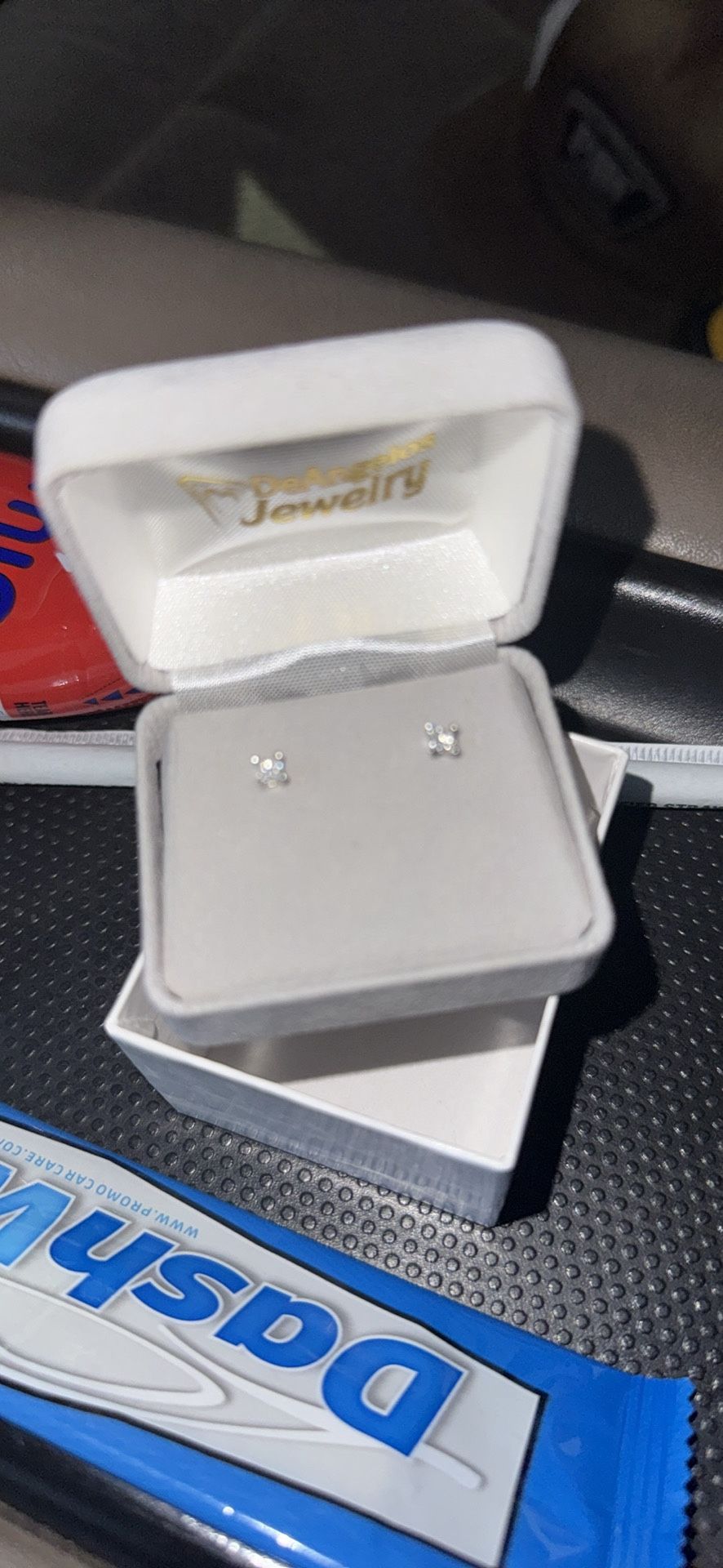 14k White Gold Princess Diamond Earrings.