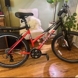 Trek 820 ST w/transit rack 