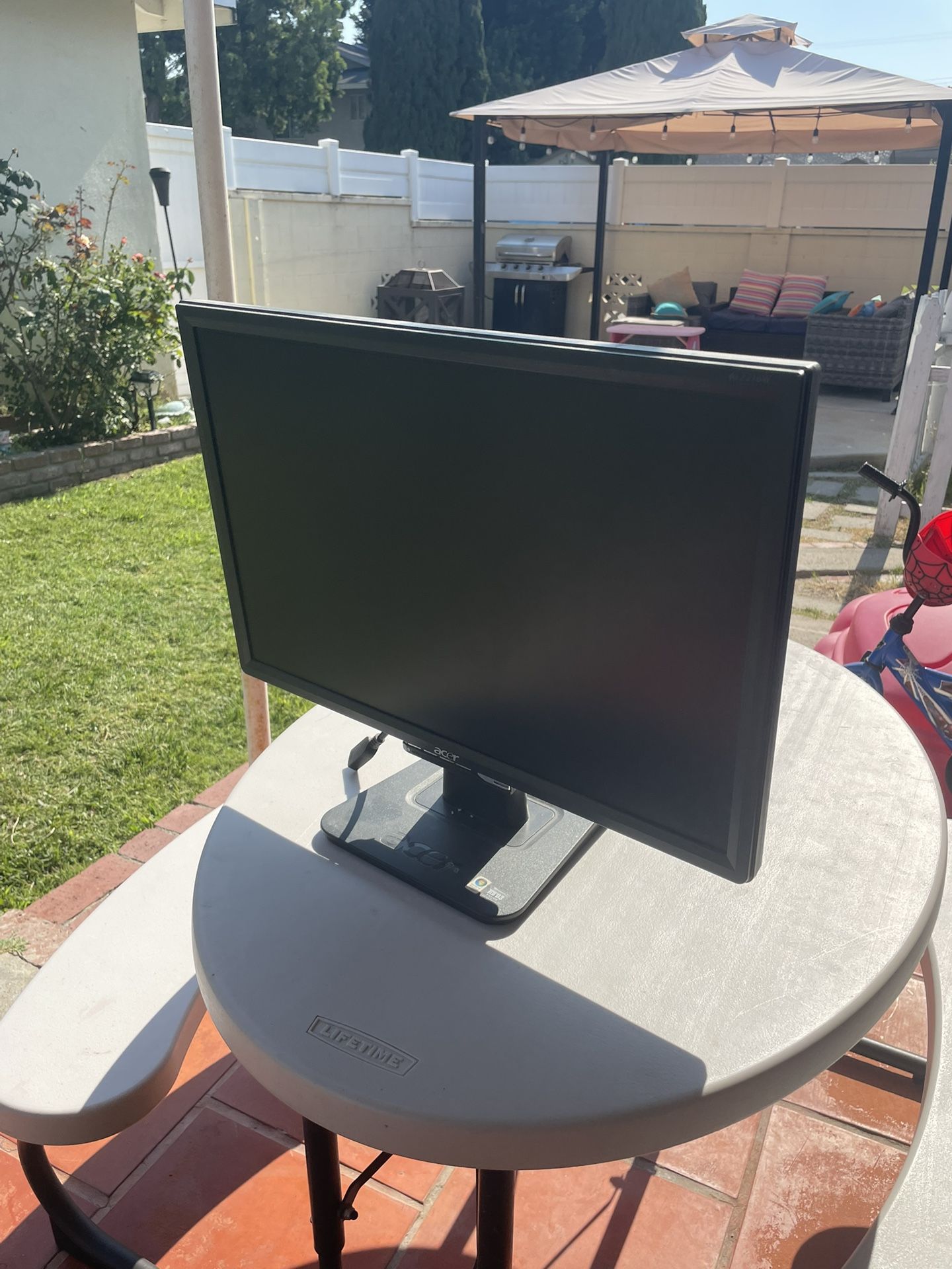 Computer Monitor 13in Acer