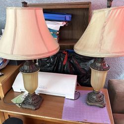 2 Antique Lamps $15 Each Or 2 For $25