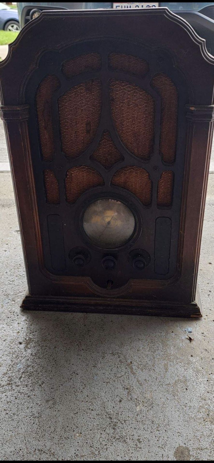 1930s General Electric, K 80 Tombstone Radio