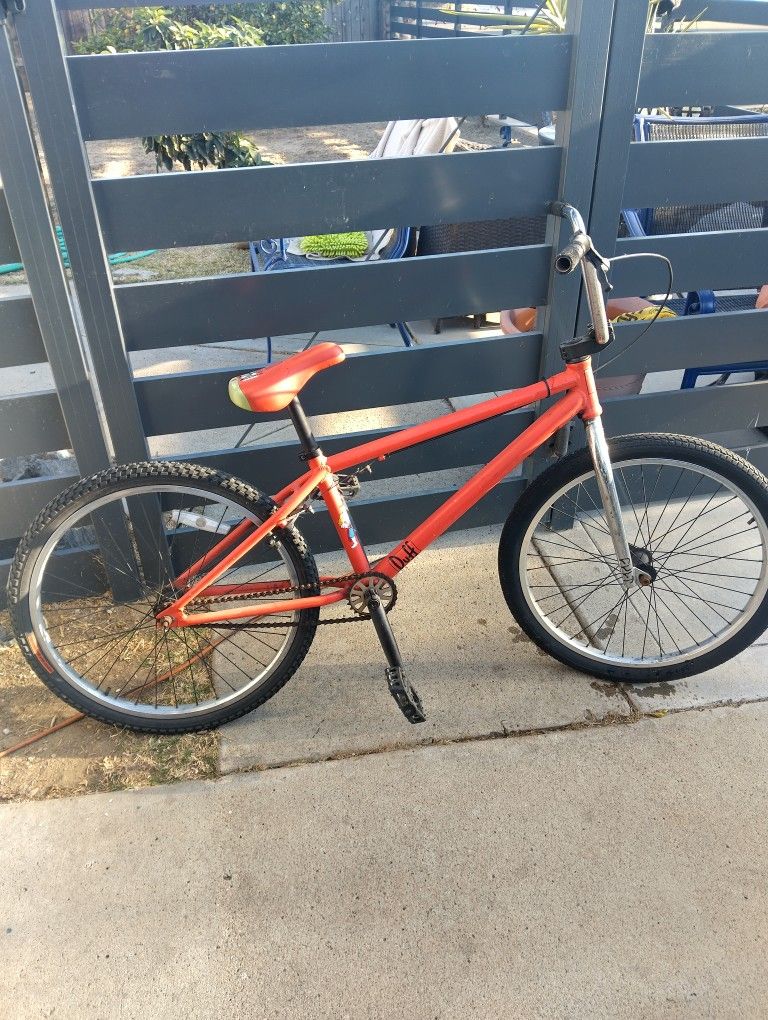 Cult, Duff 24" Simpson Bike