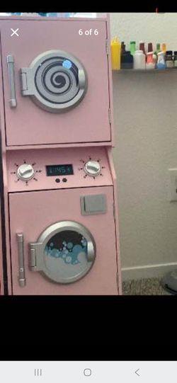 Pretend washer dryer duo with accessories